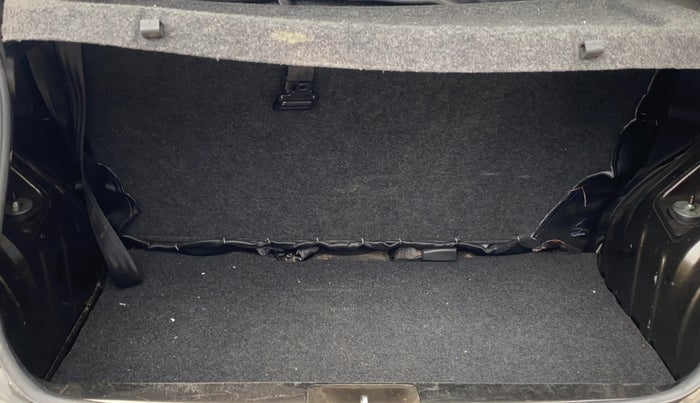 2018 Renault Kwid RXT 1.0 AMT (O), Petrol, Automatic, 25,925 km, Boot Inside