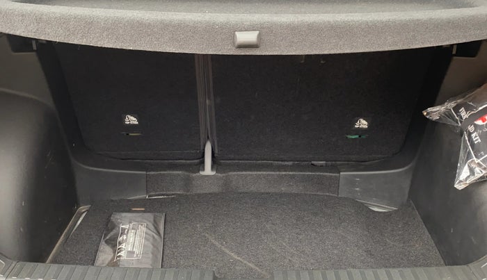 2023 Skoda KUSHAQ STYLE 1.0L TSI AT (6 AIRBAGS), Petrol, Automatic, 20,903 km, Boot Inside