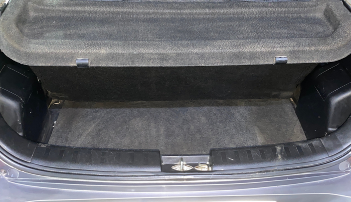 2013 Maruti Swift VXI, Petrol, Manual, 74,540 km, Boot Inside