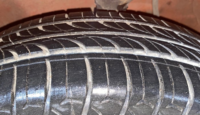 2018 Maruti Alto K10 VXI, Petrol, Manual, 34,527 km, Left Front Tyre Tread