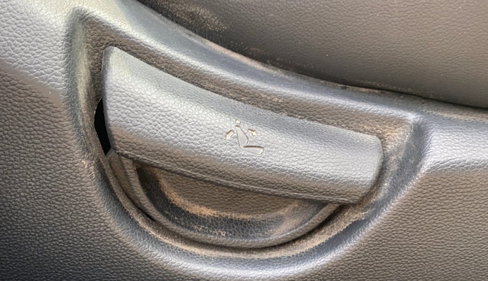 2017 Hyundai Grand i10 SPORTZ (O) 1.2 KAPPA VTVT, Petrol, Manual, 35,629 km, Driver Side Adjustment Panel