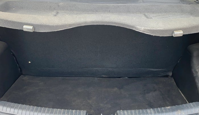 2017 Hyundai Grand i10 SPORTZ (O) 1.2 KAPPA VTVT, Petrol, Manual, 35,629 km, Boot Inside