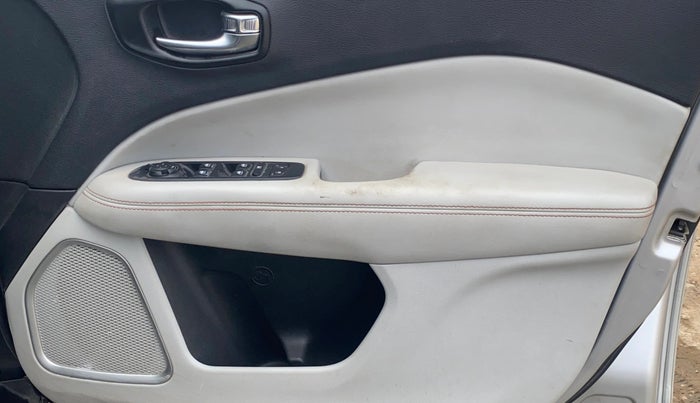 2018 Jeep Compass LIMITED 2.0 DIESEL 4X4, Diesel, Manual, 78,216 km, Driver Side Door Panels Control