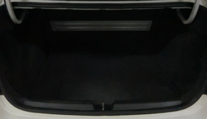 2015 Skoda Rapid 1.5 TDI CR ELEGANCE, Diesel, Manual, 98,257 km, Boot Inside