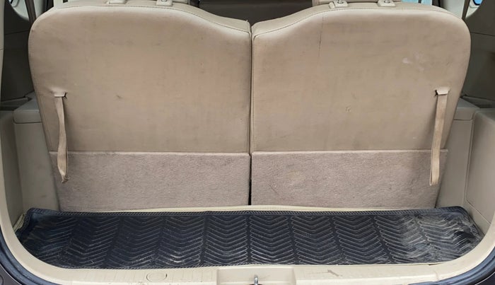 2017 Maruti Ertiga ZDI SHVS, Diesel, Manual, 90,726 km, Boot Inside