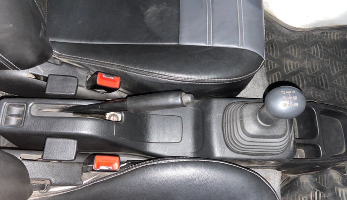 2022 Maruti Eeco 5 STR AC (O), Petrol, Manual, 26,571 km, Gear Lever