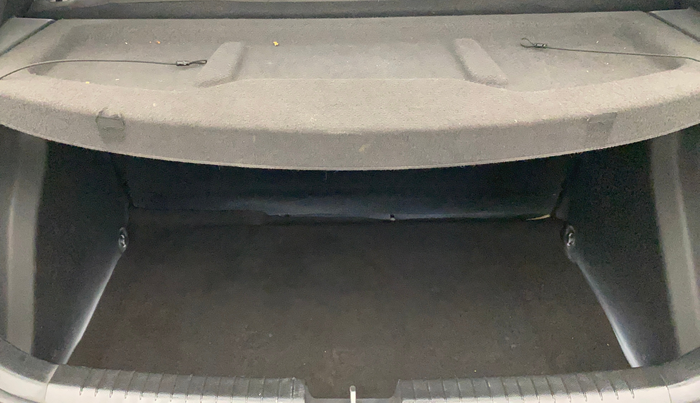 2017 Hyundai i20 Active 1.2 BASE, Petrol, Manual, 89,713 km, Boot Inside