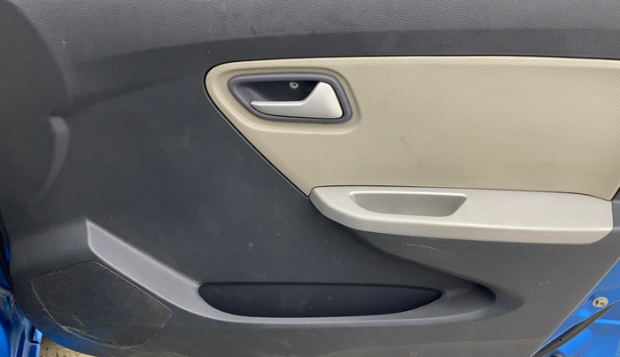 2015 Maruti Alto K10 VXI AMT, Petrol, Automatic, 37,331 km, Driver Side Door Panels Control