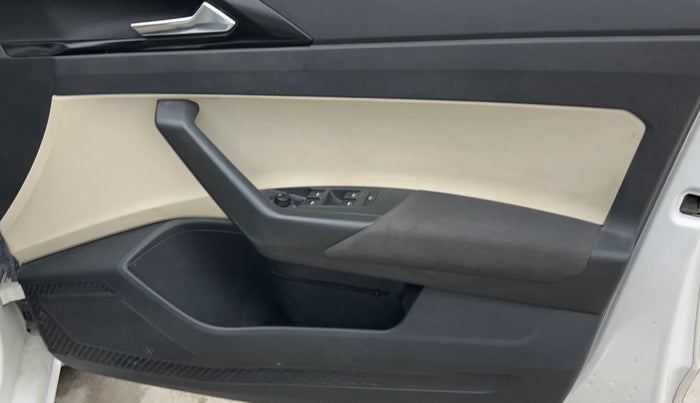 2022 Skoda SLAVIA AMBITION 1.0L TSI AT, Petrol, Automatic, 36,756 km, Driver Side Door Panels Control