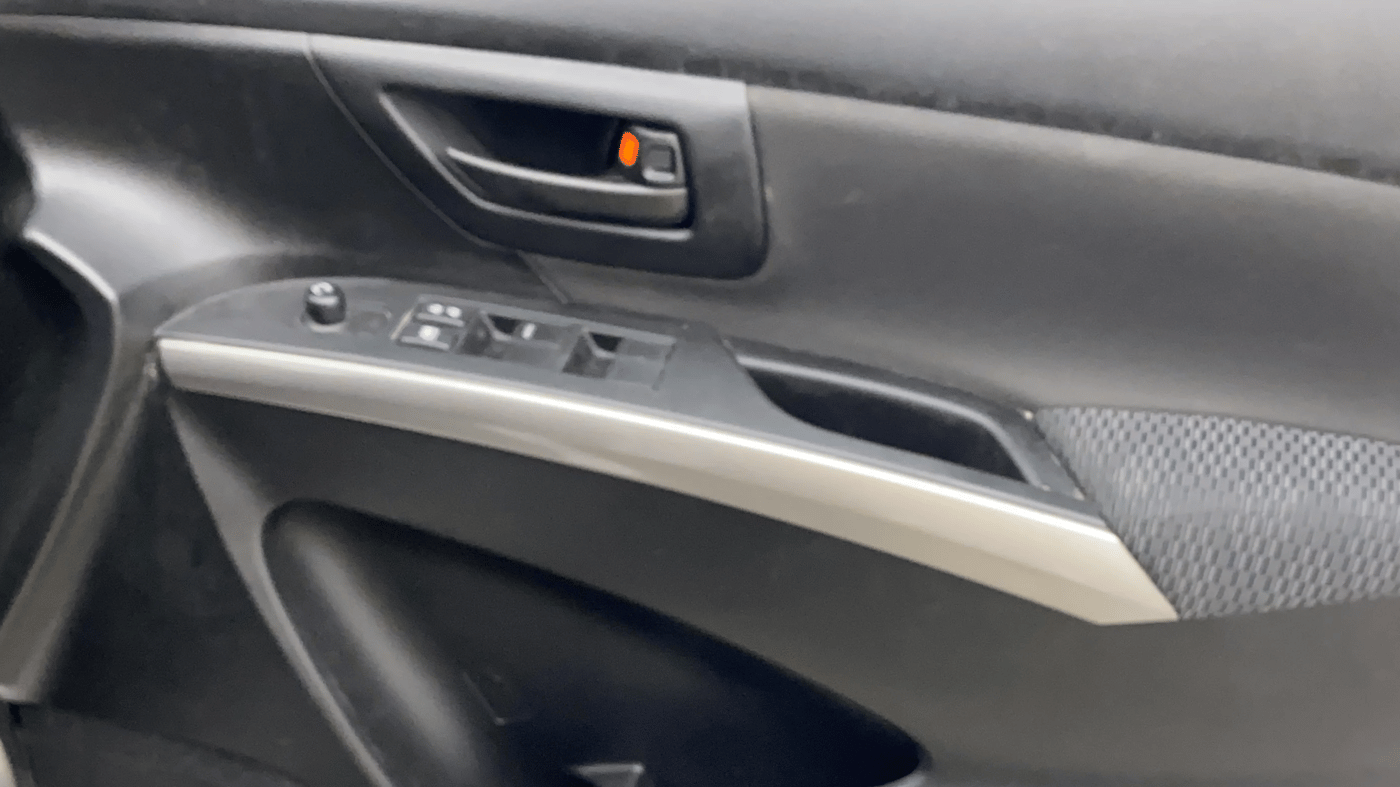 2021 Maruti S Cross SIGMA 1.5, Petrol, Manual, 38,971 km, Driver Side Door Panels Control