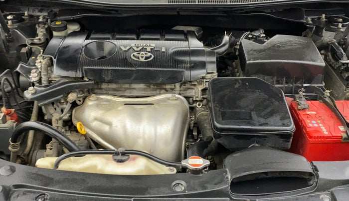 2012 Toyota Camry 2.5L AT, Petrol, Automatic, 1,07,423 km, Engine View