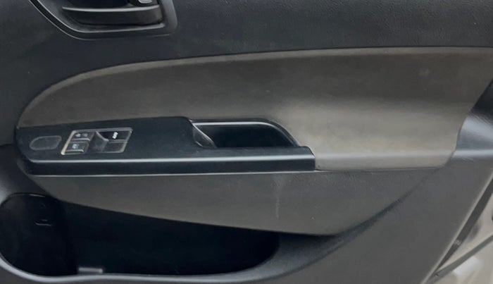 2015 Maruti Swift LXI (O), Petrol, Manual, 55,747 km, Driver Side Door Panels Control