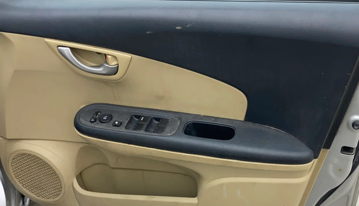 2014 Honda Amaze 1.5L I-DTEC VX, Diesel, Manual, 93,229 km, Driver Side Door Panels Control