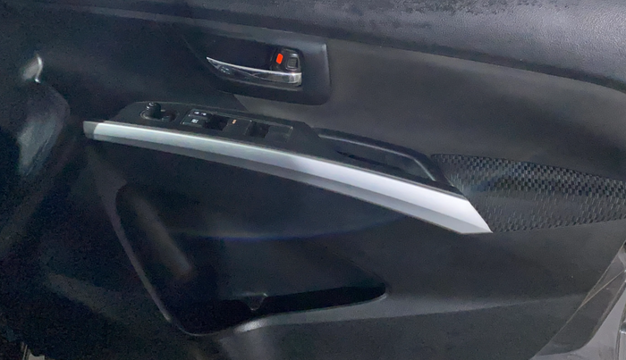 2020 Maruti S Cross ZETA 1.5, Petrol, Manual, 1,29,736 km, Driver Side Door Panels Control