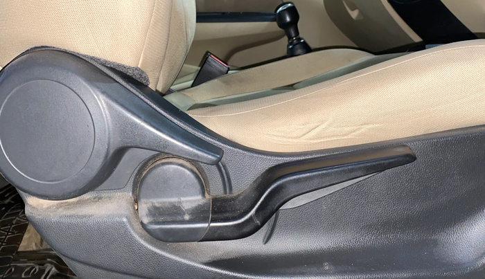 2019 Honda Amaze 1.2L I-VTEC VX, Petrol, Manual, 95,693 km, Driver Side Adjustment Panel