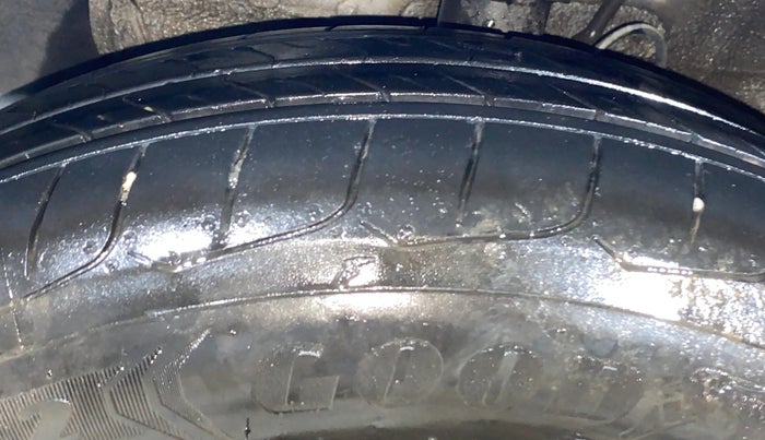 2019 Hyundai Elite i20 SPORTZ PLUS 1.2, Petrol, Manual, 43,043 km, Left Front Tyre Tread