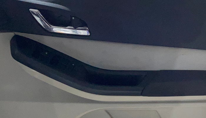 2022 Tata TIGOR XZ PLUS CNG, CNG, Manual, 32,557 km, Driver Side Door Panels Control