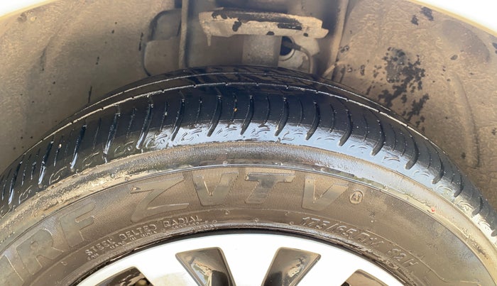 2022 Tata TIGOR XZ PLUS CNG, CNG, Manual, 32,557 km, Right Front Tyre Tread