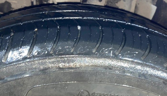 2022 Tata TIGOR XZ PLUS CNG, CNG, Manual, 32,557 km, Left Front Tyre Tread