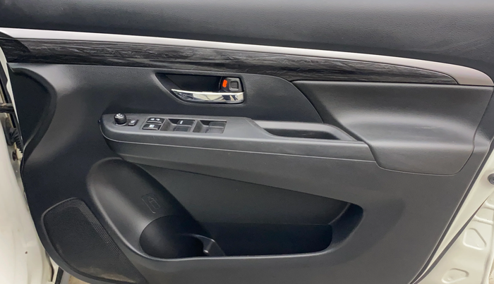 2021 Maruti XL6 ZETA MT, Petrol, Manual, 75,754 km, Driver Side Door Panels Control