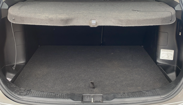 2022 Maruti S Cross ZETA 1.5, Petrol, Manual, 27,846 km, Boot Inside