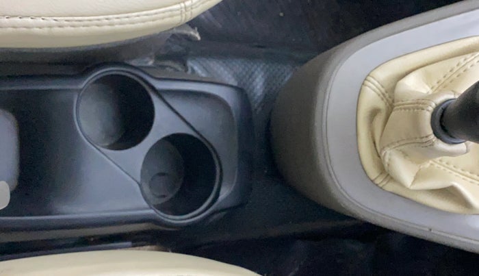 2013 Hyundai i10 MAGNA 1.2, Petrol, Manual, 57,551 km, Gear Lever