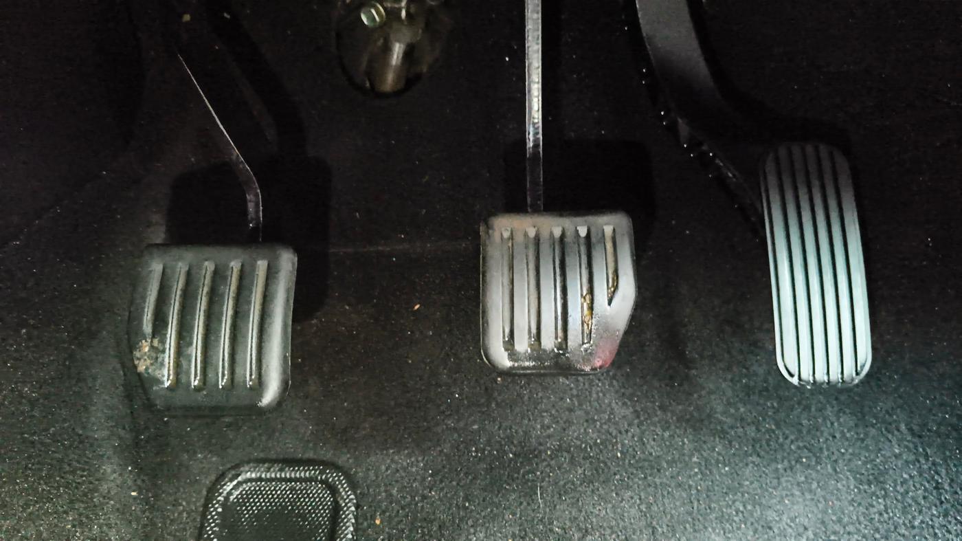 2019 Tata Harrier XZ 2.0L, Diesel, Manual, 56,000 km, Pedals