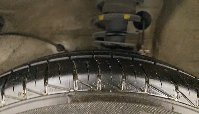 2021 Maruti Alto VXI, Petrol, Manual, 5,147 km, Left Front Tyre Tread