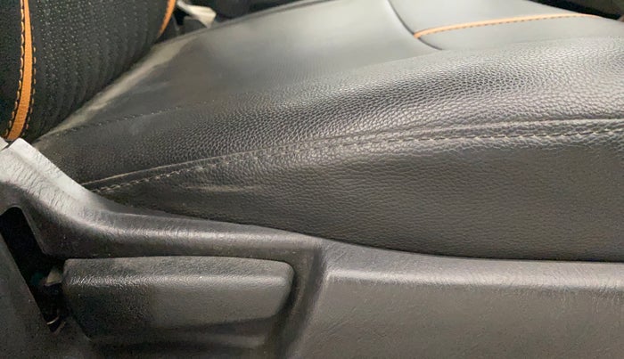 2021 Maruti Alto VXI, Petrol, Manual, 5,147 km, Driver Side Adjustment Panel