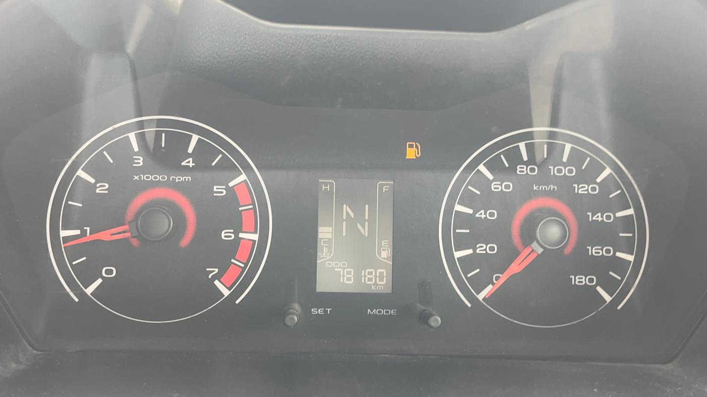 2017 Mahindra Kuv100 K4 PLUS 6 STR, Petrol, Manual, 80,741 km, Odometer Image