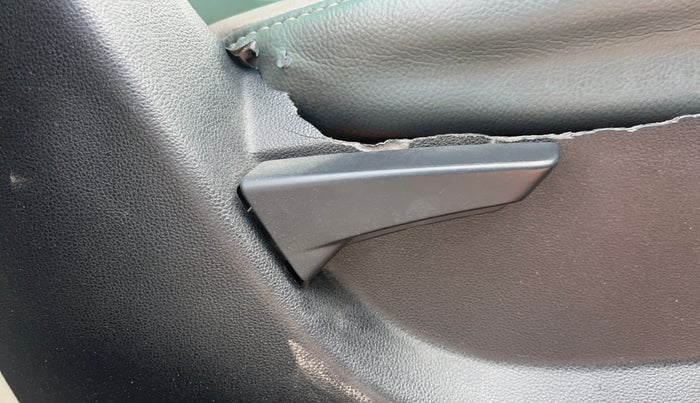 2017 Mahindra Kuv100 K4 PLUS 6 STR, Petrol, Manual, 78,163 km, Driver Side Adjustment Panel