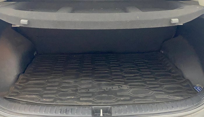 2021 KIA SELTOS HTK PLUS AT 1.5 DIESEL, Diesel, Automatic, 63,013 km, Boot Inside