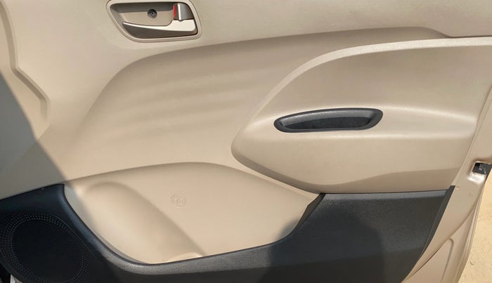 2019 Hyundai NEW SANTRO SPORTZ AMT, Petrol, Automatic, 45,238 km, Driver Side Door Panels Control