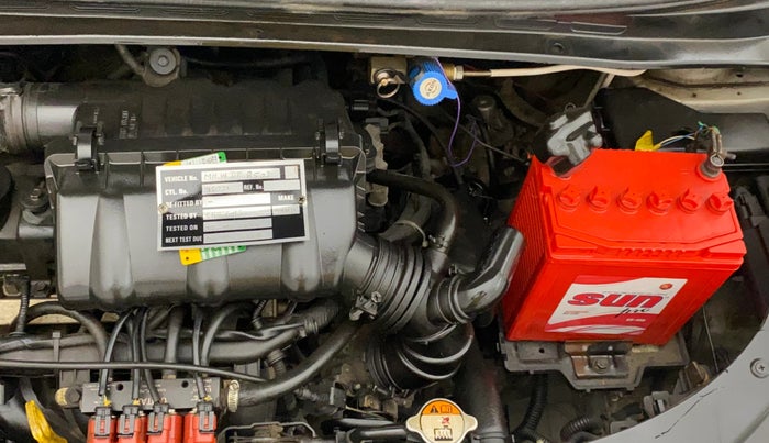 2013 Hyundai i10 SPORTZ 1.2, CNG, Manual, 96,631 km, Engine View - Left