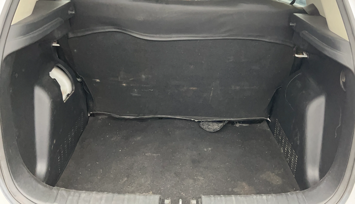 2021 KIA SONET HTK 1.2, Petrol, Manual, 29,343 km, Boot Inside