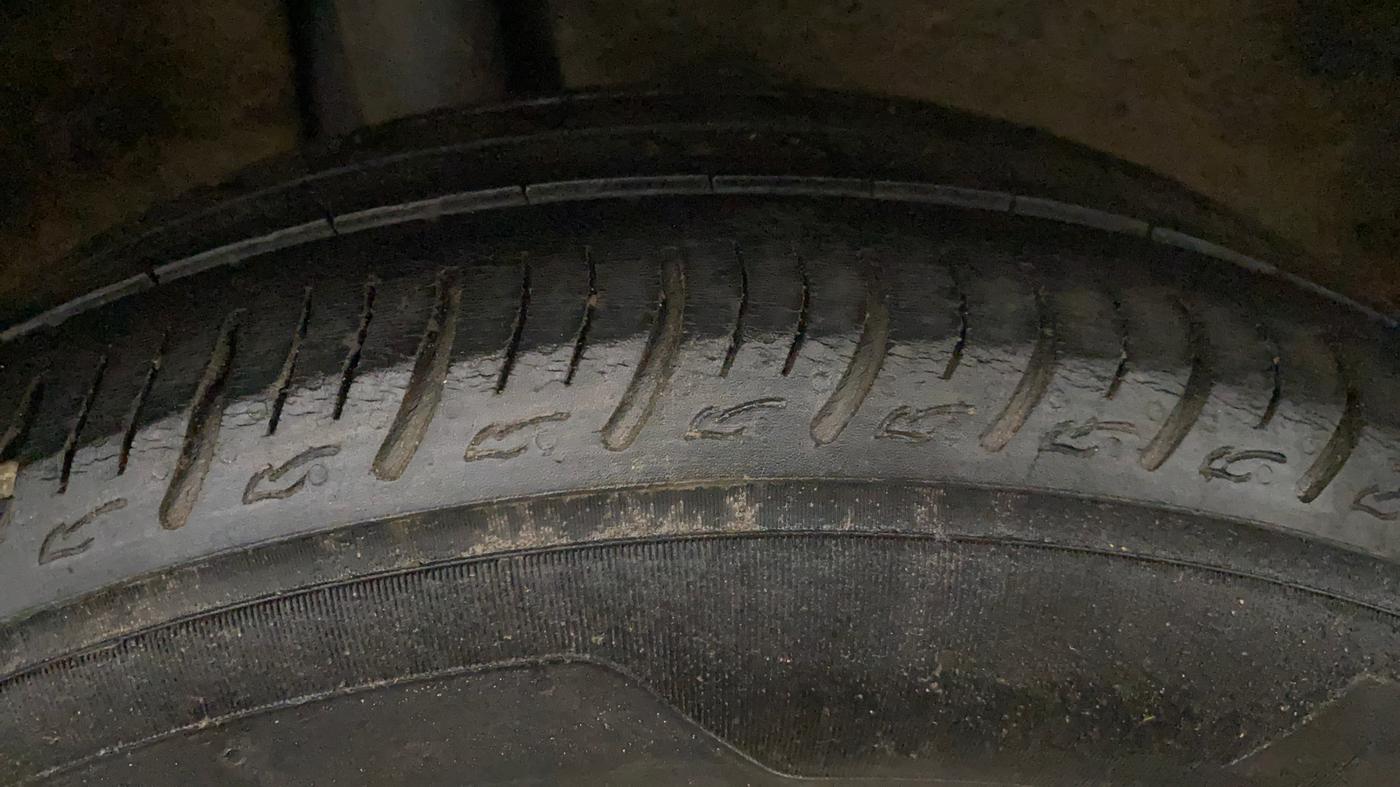 2017 Maruti Baleno SIGMA PETROL 1.2, CNG, Manual, 1,36,401 km, Right Rear Tyre Tread