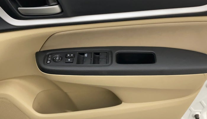 2023 Honda Amaze 1.2L I-VTEC VX, Petrol, Manual, 56,143 km, Driver Side Door Panels Control