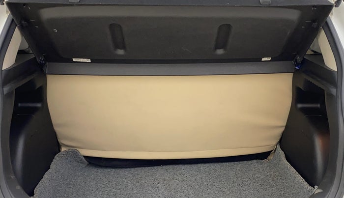 2020 Hyundai VENUE S 1.2, Petrol, Manual, 29,837 km, Boot Inside