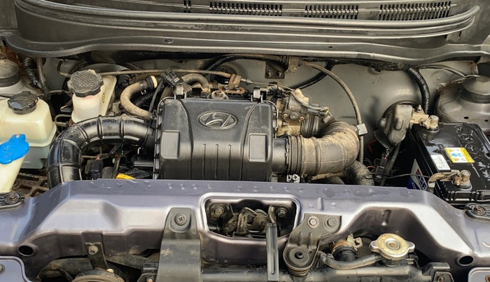 2016 Hyundai Eon ERA +, Petrol, Manual, 55,303 km, Engine View