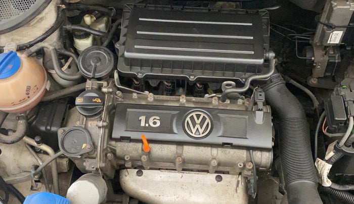 2012 Volkswagen Vento HIGHLINE 1.6 MPI, Petrol, Manual, 1,07,171 km, Engine View - Right