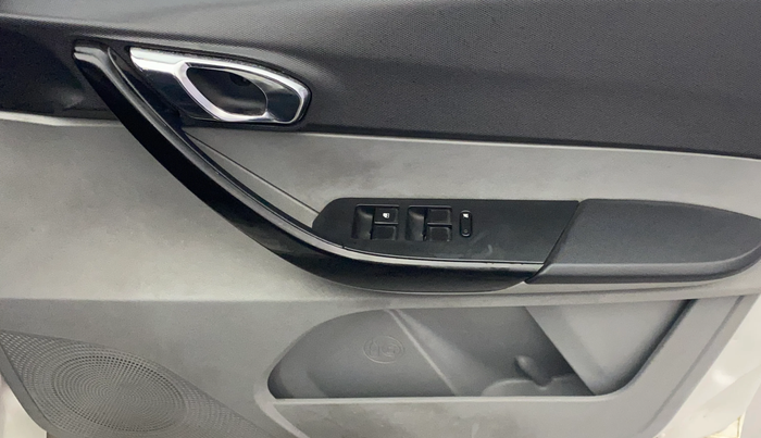 2020 Tata Tiago XZ PLUS PETROL, Petrol, Manual, 52,468 km, Driver Side Door Panels Control