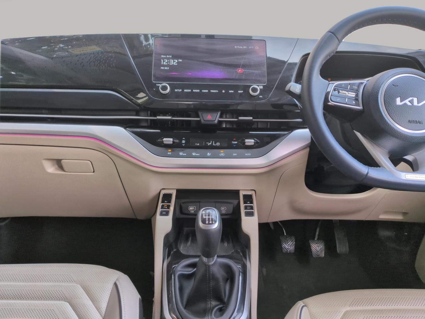 2024 KIA CARENS Luxury Plus 1.5 Diesel MT 7 STR, Diesel, Manual, 4,583 km, Air Conditioner