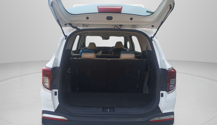 2024 KIA CARENS LUXURY PLUS 1.5 DIESEL 7 STR, Diesel, Manual, 4,583 km, Boot Open Zoomed View