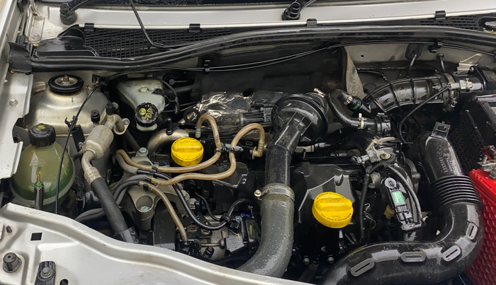 2017 Renault Duster 85 PS RXS MT DIESEL, Diesel, Manual, 1,00,850 km, Engine View - Right