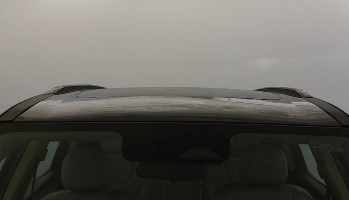 2021 Mahindra XUV700 AX7 Petrol MT 7 STR, Petrol, Manual, 88,529 km, Moonroof/ Sunroof