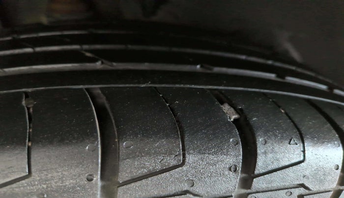 2025 Hyundai Creta SX (O) 1.5 DIESEL AT, Diesel, Automatic, 3,210 km, Right Front Tyre Tread