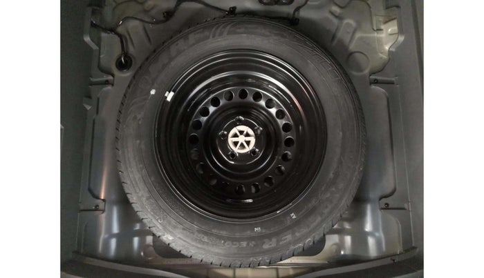 2025 Hyundai Creta SX (O) 1.5 DIESEL AT, Diesel, Automatic, 3,210 km, Spare Tyre