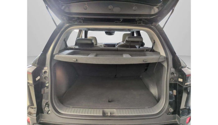 2025 Hyundai Creta SX (O) 1.5 DIESEL AT, Diesel, Automatic, 3,210 km, Boot Door Open