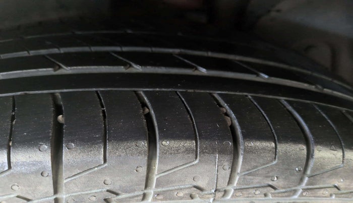 2025 Hyundai Creta SX (O) 1.5 DIESEL AT, Diesel, Automatic, 3,210 km, Right Rear Tyre Tread