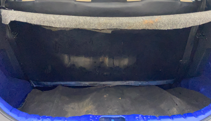 2015 Hyundai Eon ERA +, Petrol, Manual, 31,841 km, Boot Inside